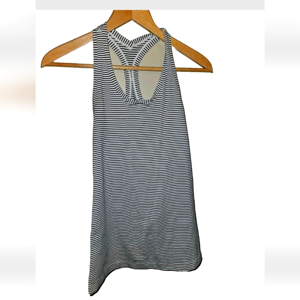 Lululemon Tank Cool Racerback 2 Hyper Stripe White Black No Size Tag Athletic